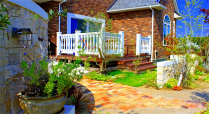 緑豊かなエクステリア